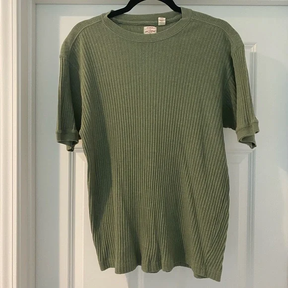 Red Camel Ribbed Green Shirt - Picture 1 of 7